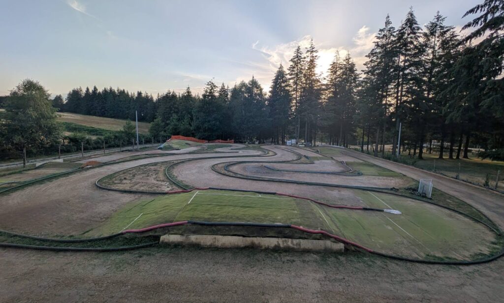 Vue du podium aérienne de la piste du SMARC